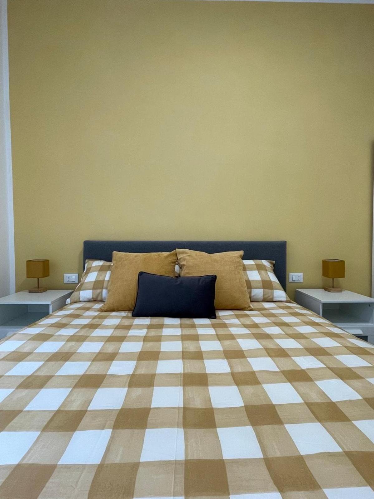 Apartment Homeinrome